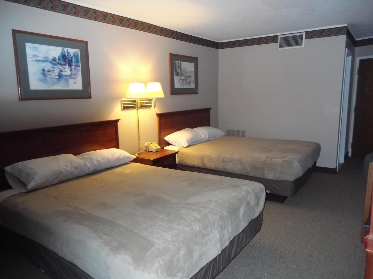 Cadillac Sands Resort Bagian luar foto