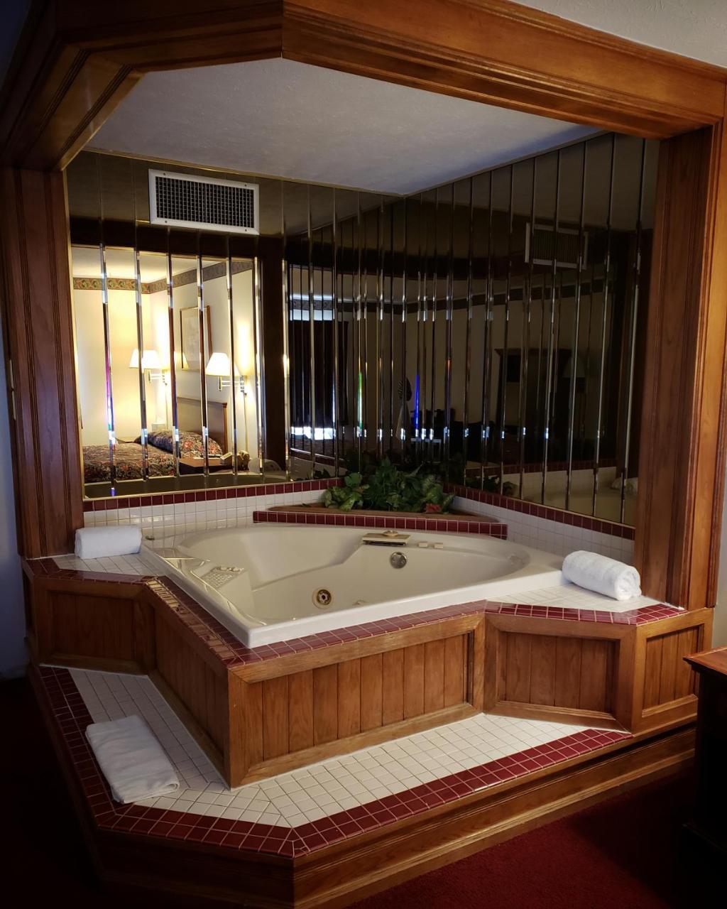 Cadillac Sands Resort Bagian luar foto